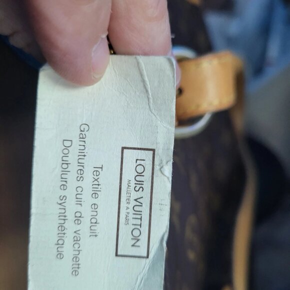 Authentic Louis Vuitton Popincourt Monogram Leather Canvas Handbag $1200 - Picture 12 of 14